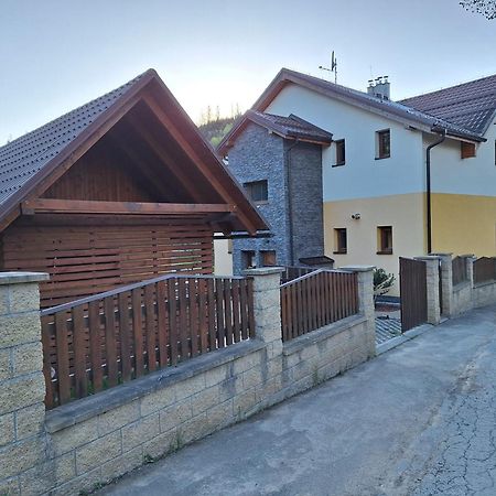 Vila Pohoda Javorniky S Rozlahlym Pozemkom Makov Exteriör bild