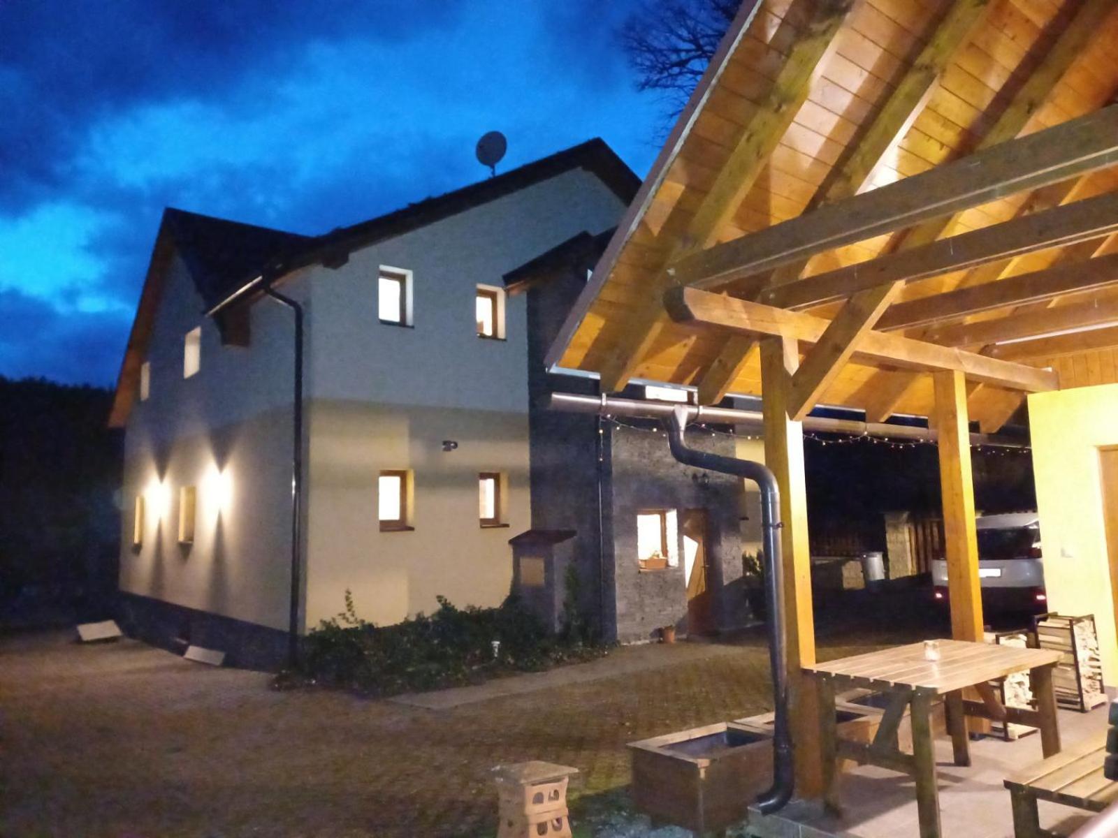 Vila Pohoda Javorniky S Rozlahlym Pozemkom Makov Exteriör bild