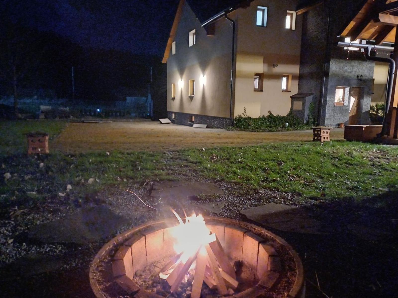 Vila Pohoda Javorniky S Rozlahlym Pozemkom Makov Exteriör bild